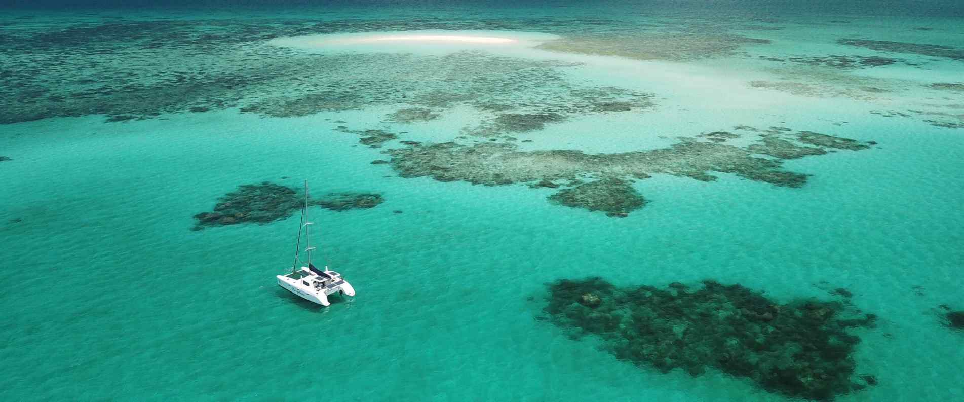 sail boat on great barrier reef